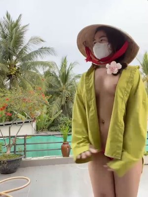 Lộ hàng chị nông dân trắng muốt. – thổi kèn
