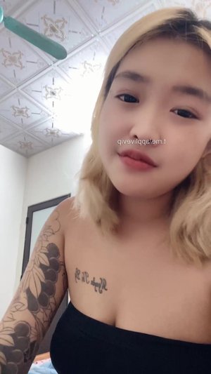 TrangLyLy chơi DJ lương thấp, đi bán bưởi dạo kiếm thêm – livestream 18