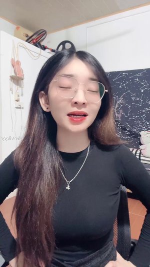 Beiu xinh nhưng em mất trinh hơi sớm – idol livestream